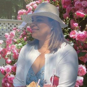 Meet your Posher, Judit